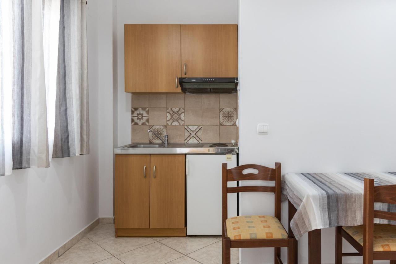 Alicia Studios Fársa Dış mekan fotoğraf