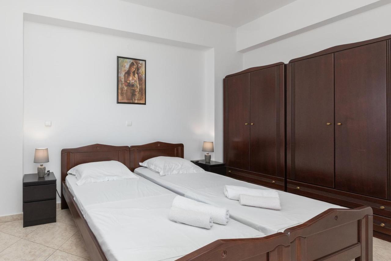 Alicia Studios Fársa Dış mekan fotoğraf